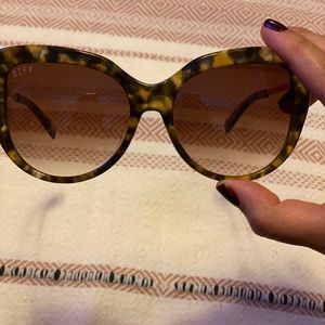 Diff Avery in Sea Tortoise/ Brown Gradient